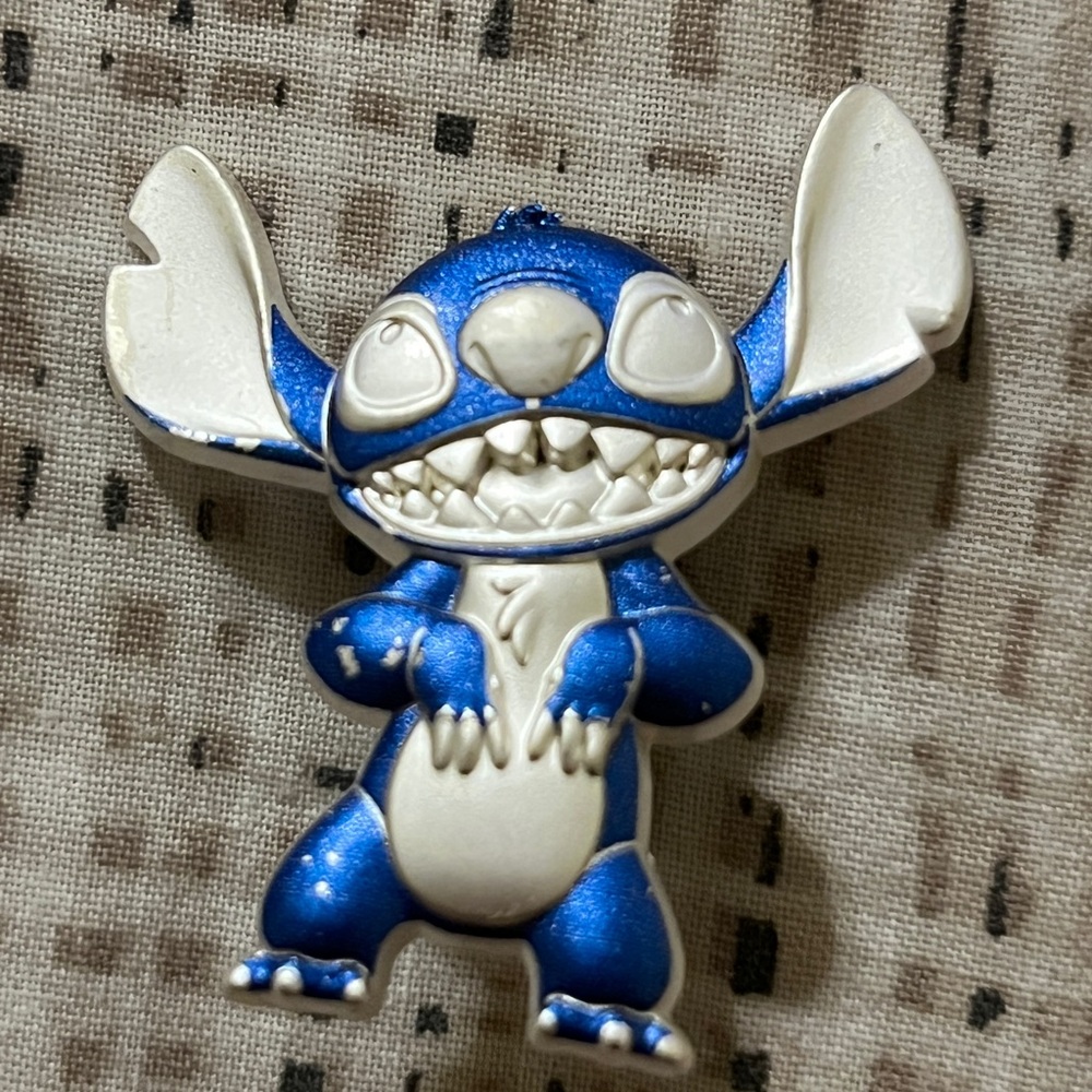 Stitch 100 year anniversary pin